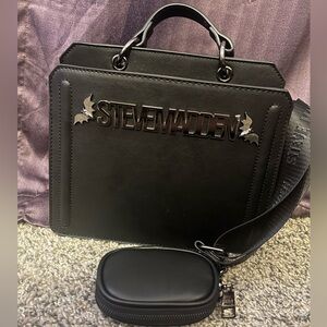 STEVE MADDEN bats purse